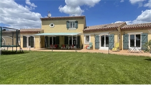 maison situee en campagne à la vente -   13200  ARLES, surface 200 m2 vente maison situee en campagne - UBI446056643